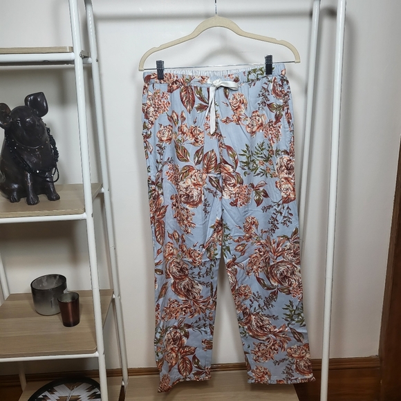 Pajama Set sz small soft cool fabric pretty floral pattern - Picture 7 of 15